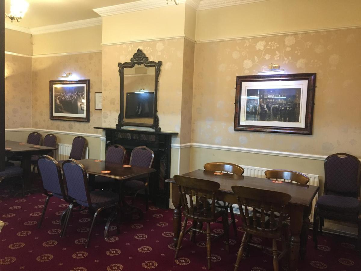 The Lamp Tavern Hotel Dudley Bagian luar foto
